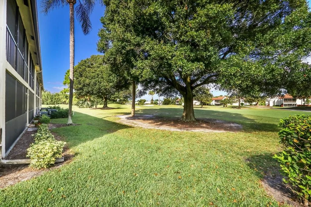 Photo of Unit D at 501 Pinecrest Circle