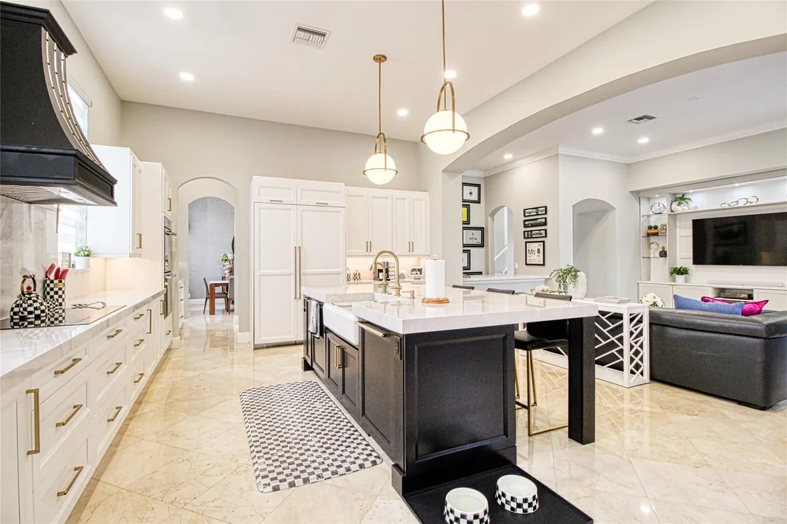 Photo of 9551 Eden Manor