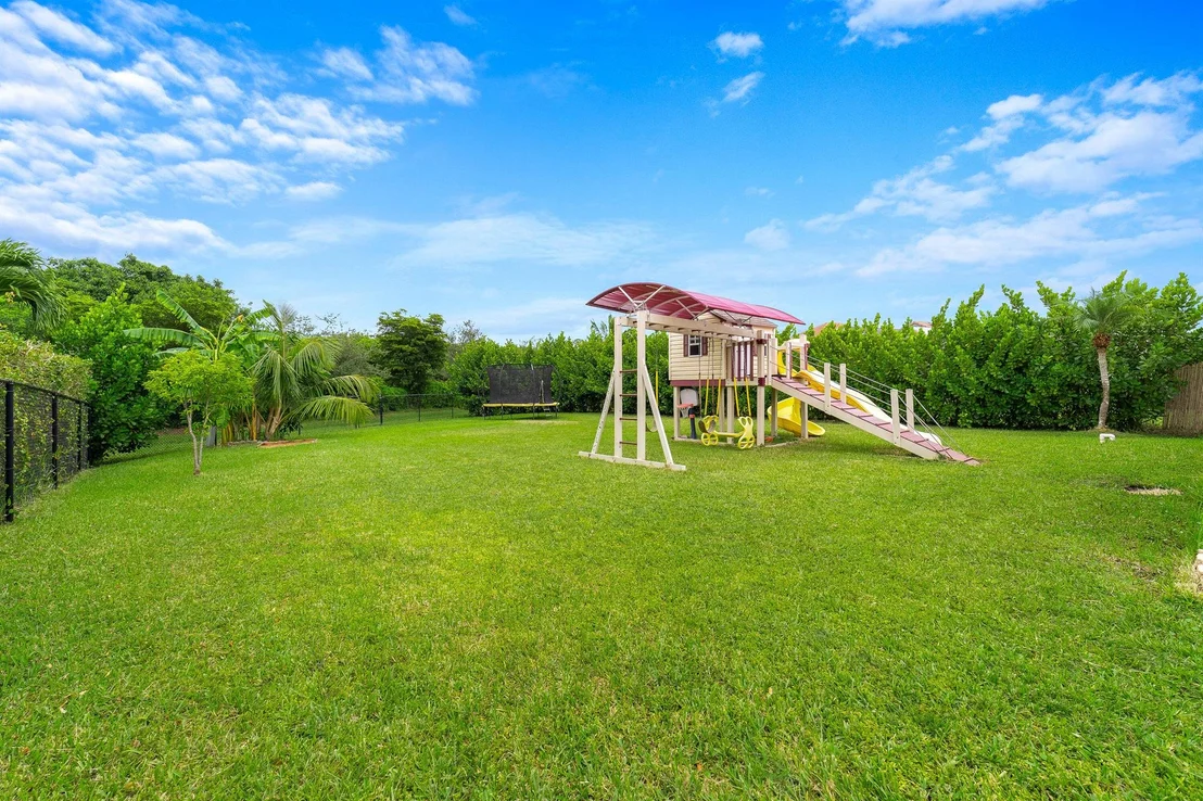 Photo of 21991 Altona Drive