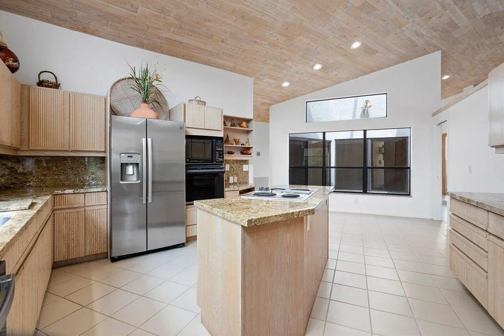 Photo of 22651 Esplanada Circle W