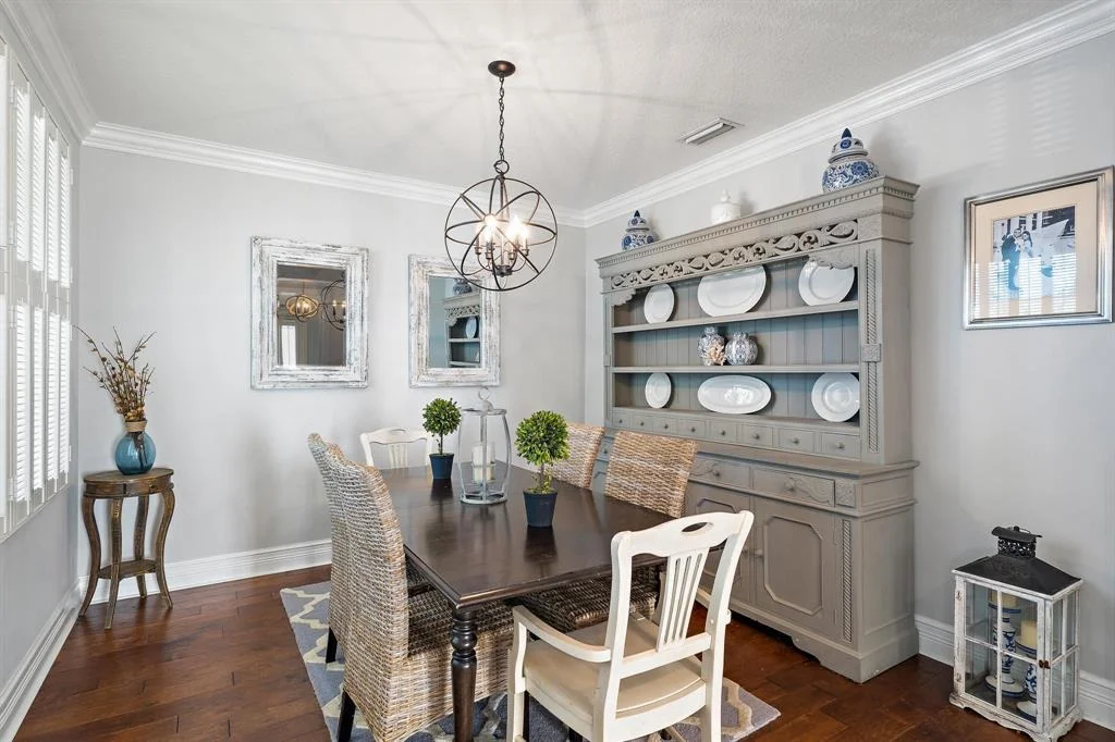 Photo of 120 Date Palm Drive