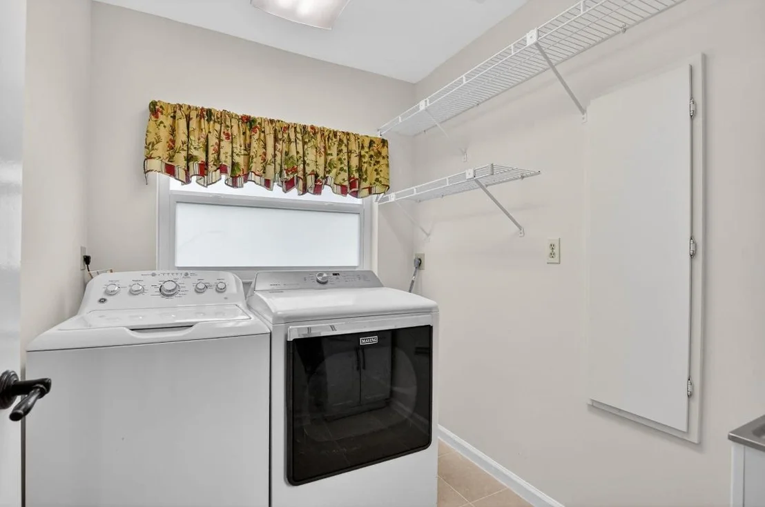 Photo of 10194 Canoe Brook Circle