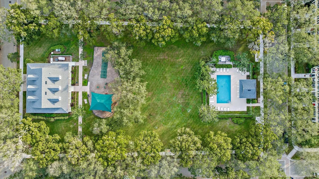 Photo of 122 Date Palm Drive