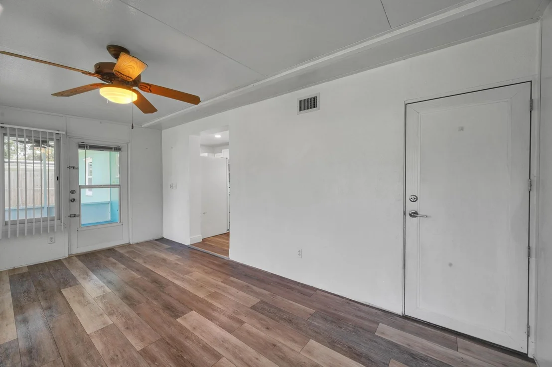 Photo of 708 El Rancho Drive