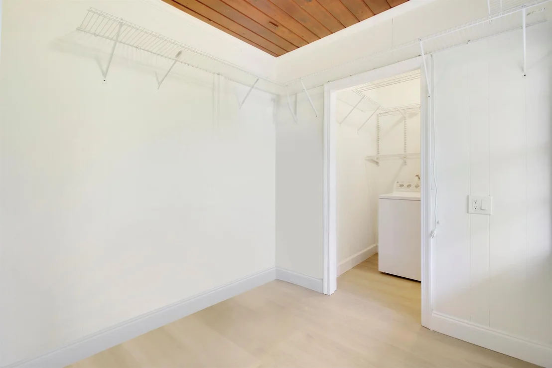 Photo of 848 Upland Road