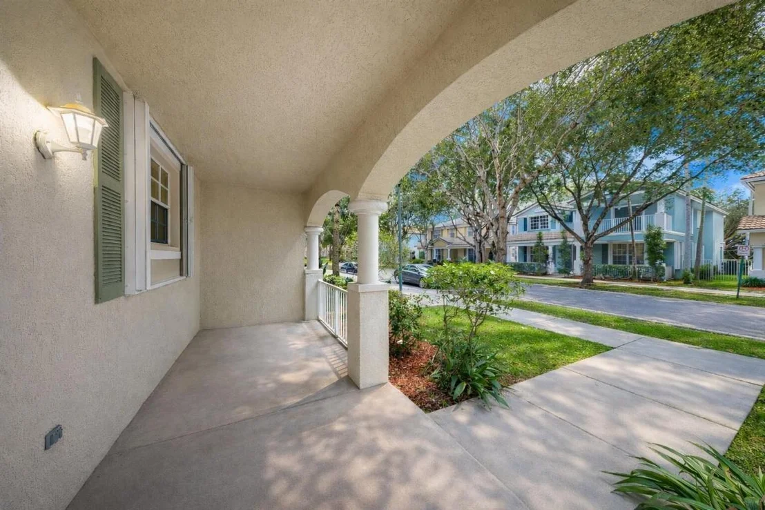 Photo of Unit B at 4607 Highgate Drive