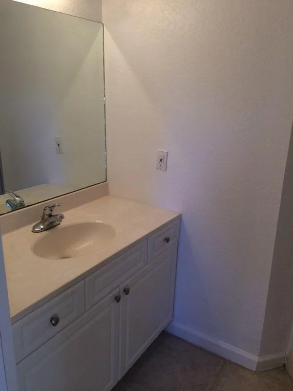 Photo of Unit B at 8183 Thames B Boulevard