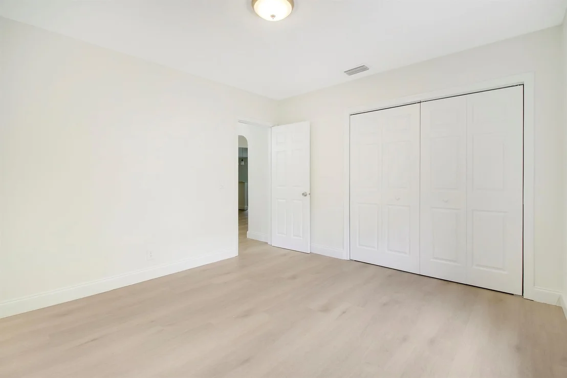 Photo of 848 Upland Road