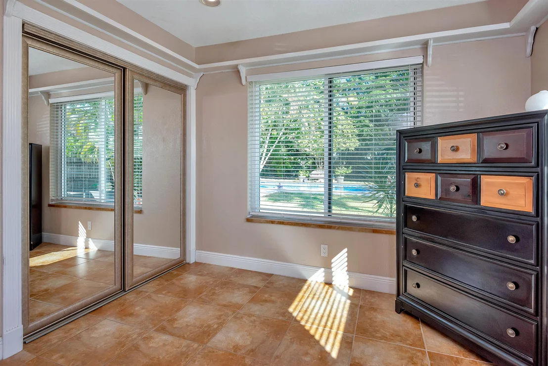 Photo of 327 Ellamar Road
