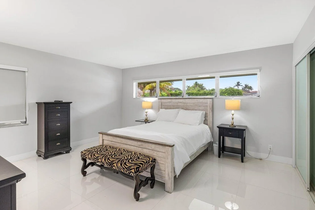 Photo of 900 Marble Way
