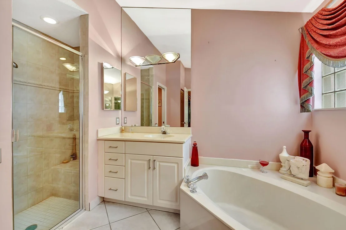 Photo of 5145 Glenville Drive