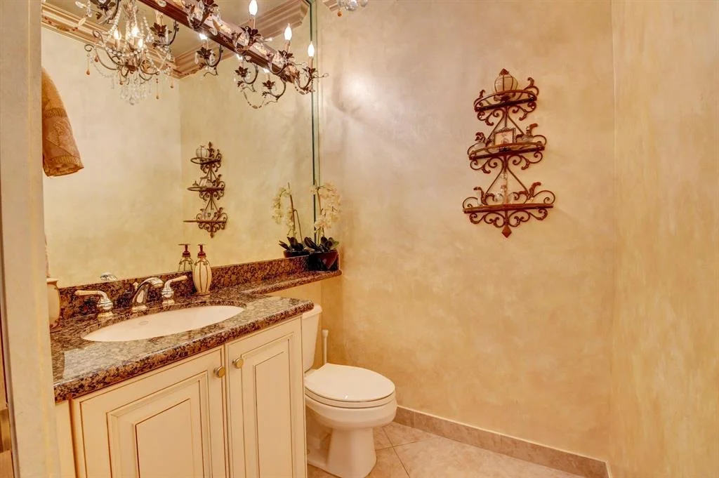 Photo of 7204 Twin Falls Drive