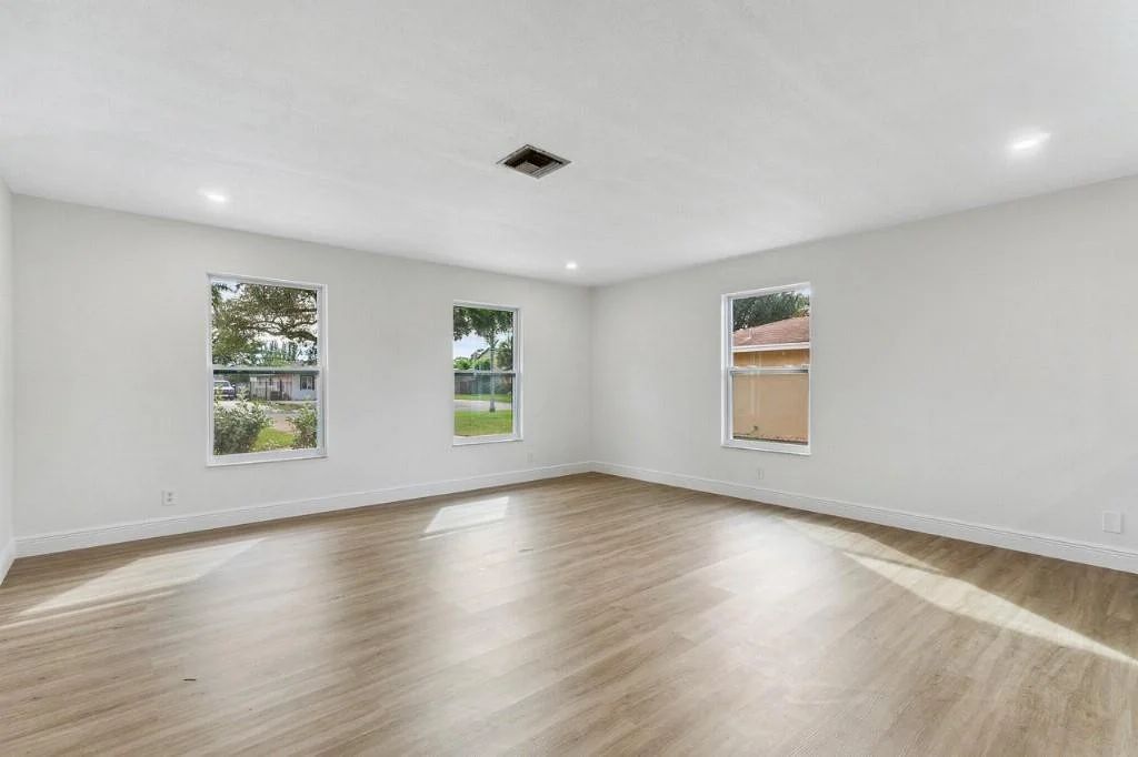Photo of 4679 Dolphin Drive