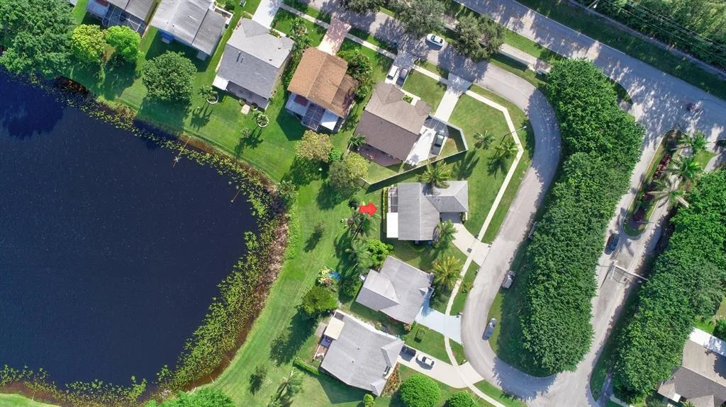 Photo of 1840 Edgewater Drive