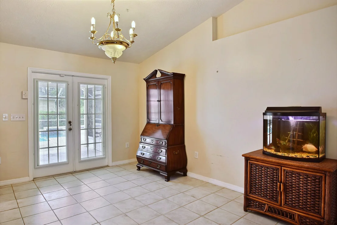 Photo of 5909 Sunset Boulevard