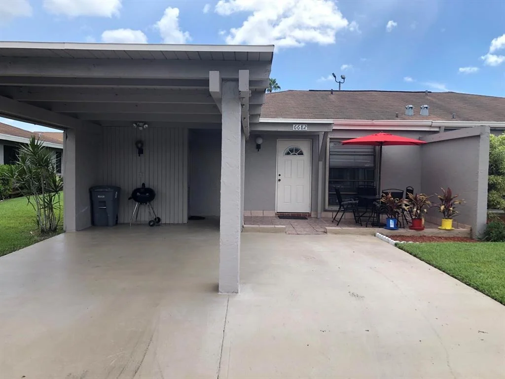 Photo of 6682 Moonlit Drive