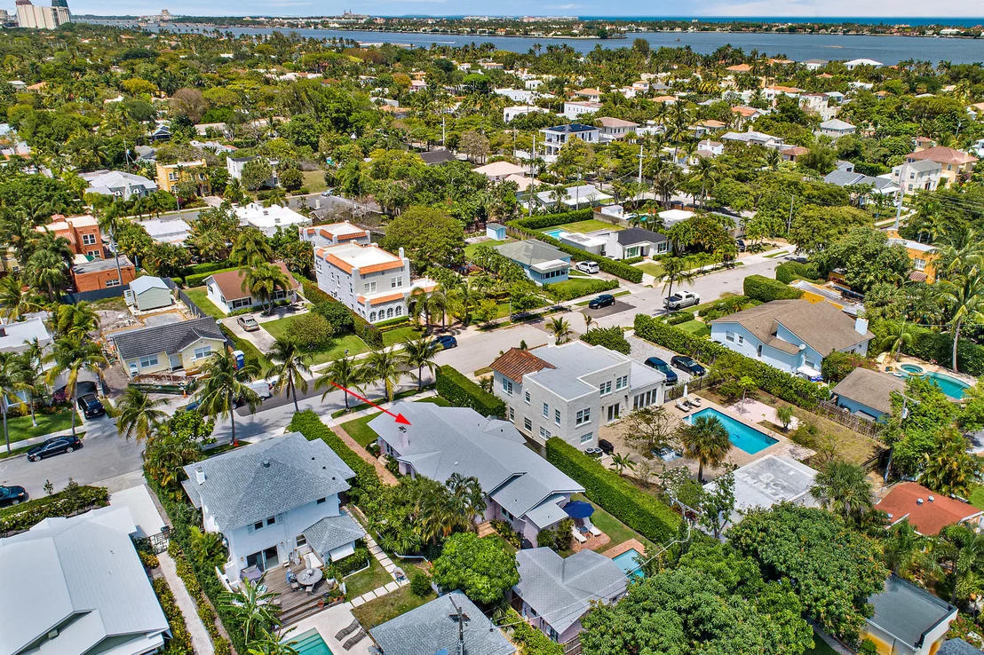 Photo of 324 Edgewood Drive