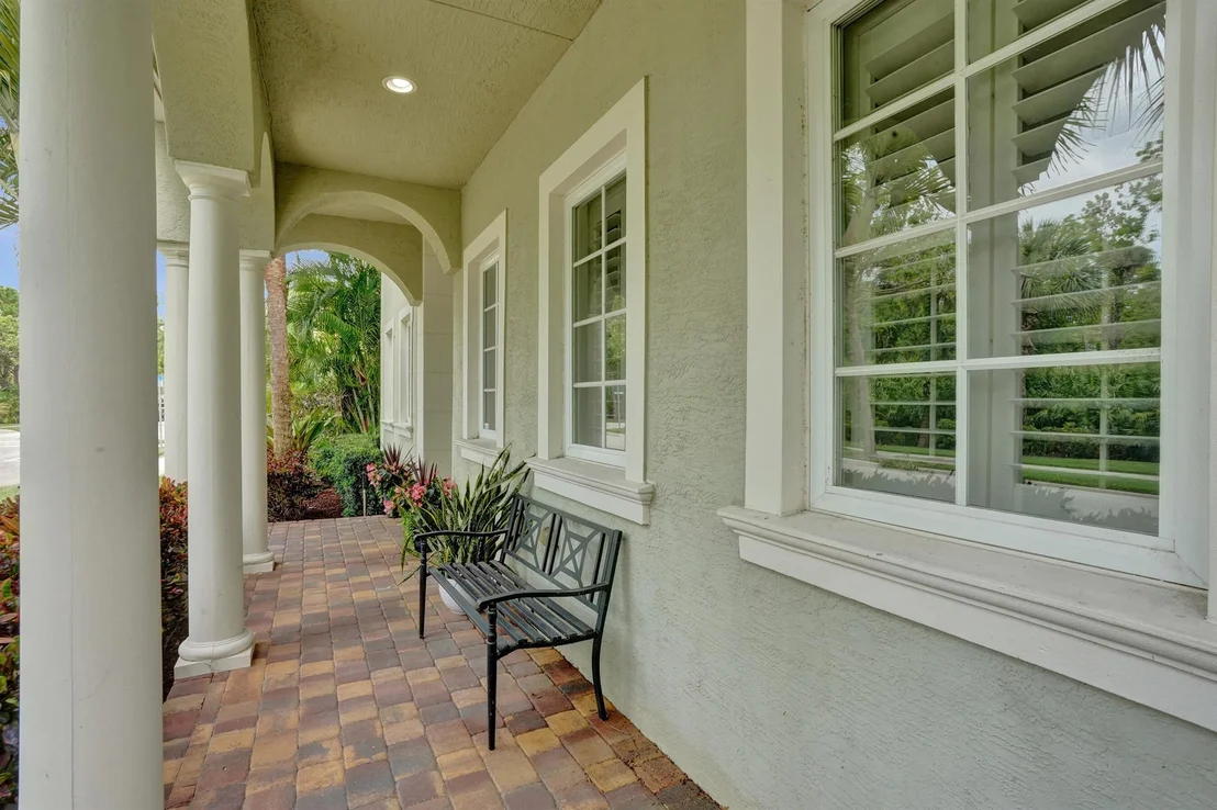 Photo of 115 Edenberry Avenue