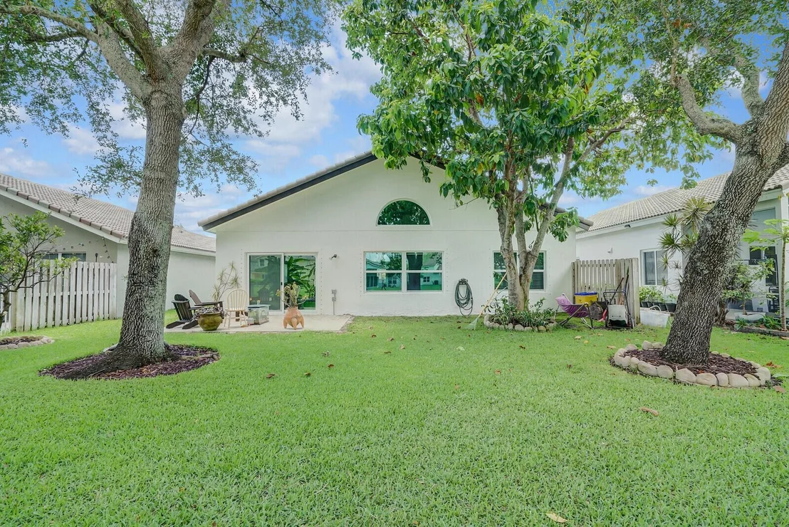 Photo of 3565 Old Lighthouse Circle