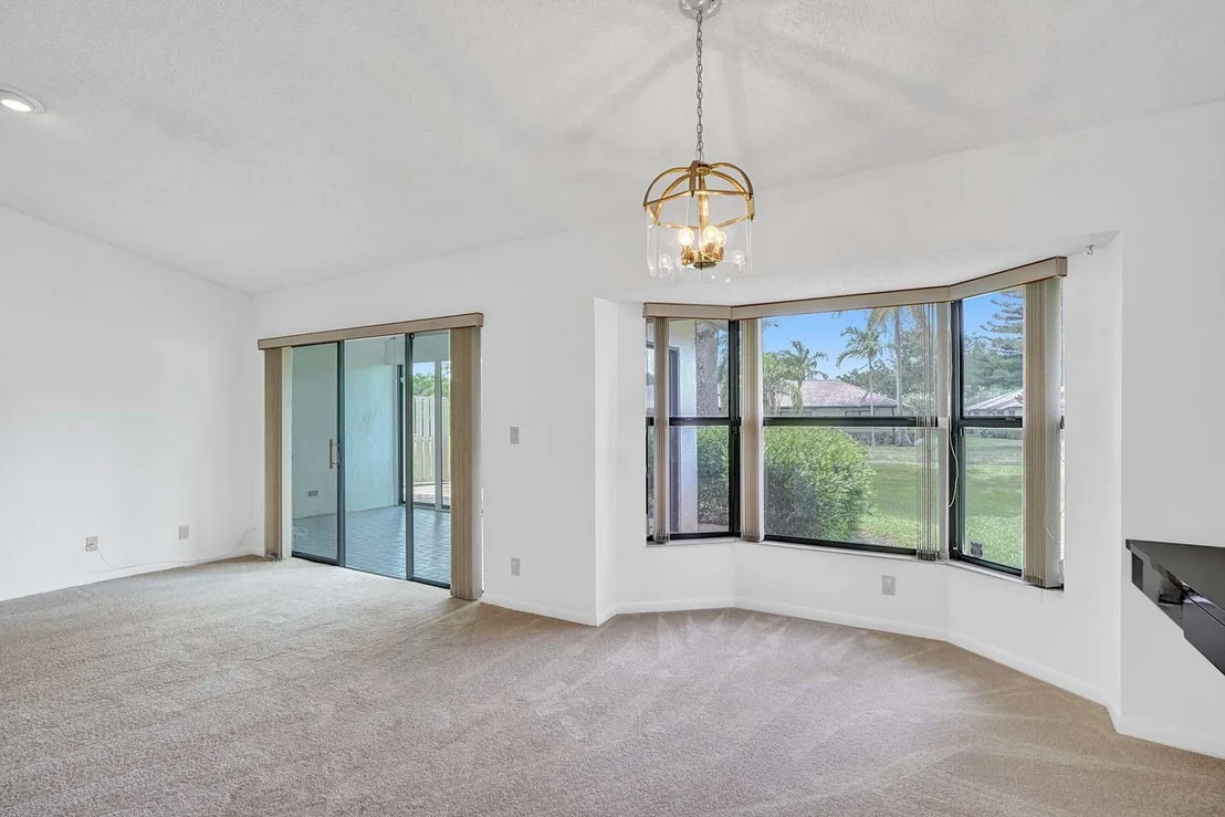 Photo of 4864 Boxwood Circle