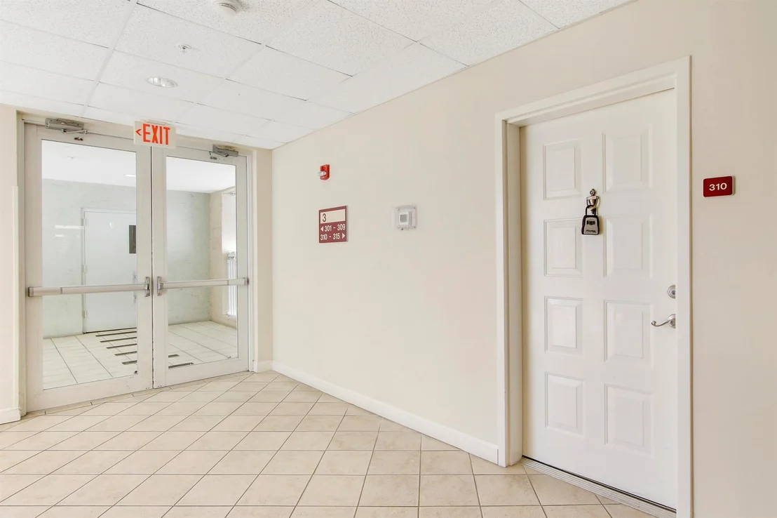 Photo of Unit 310 at 1209 Main Street