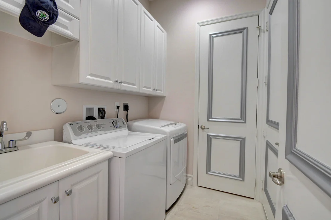 Photo of 12408 Cascade Valley Lane