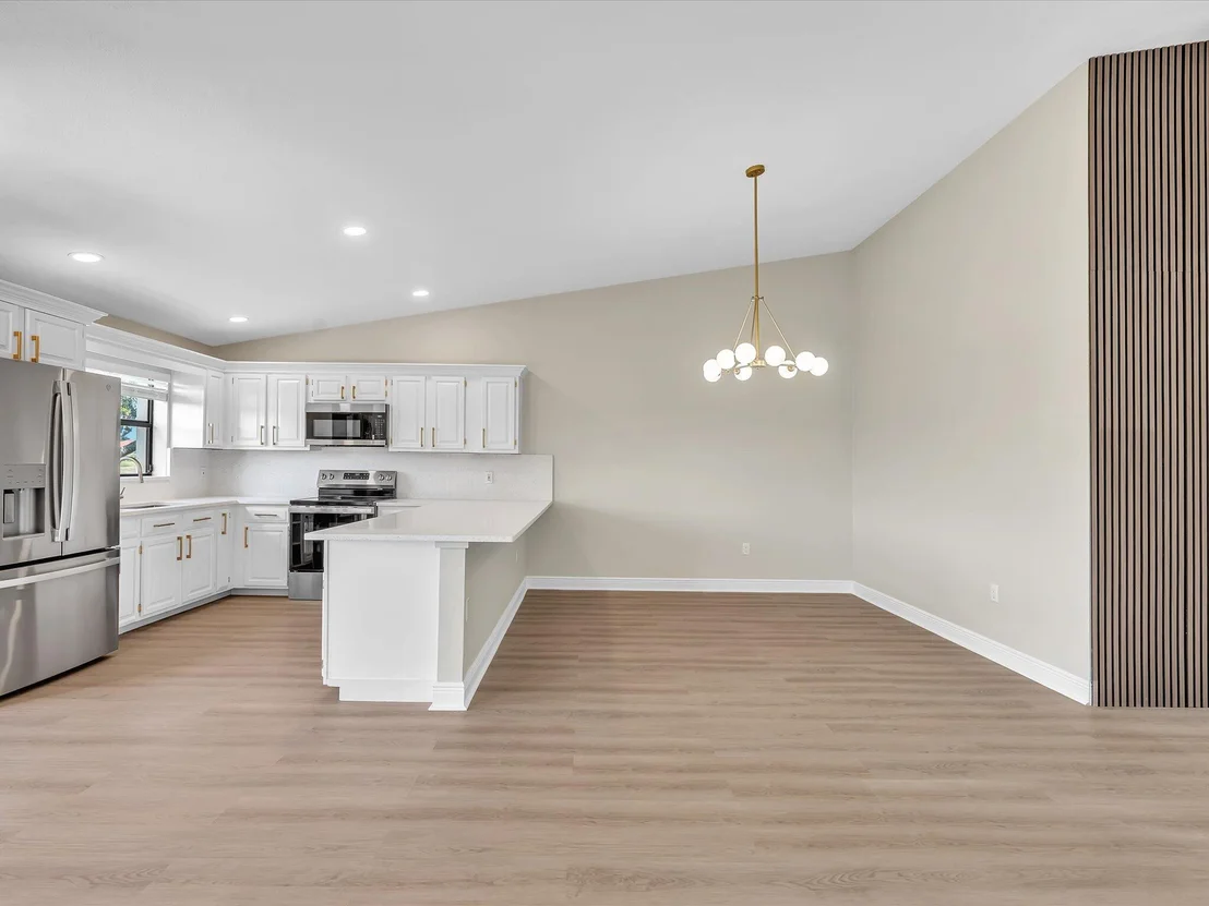 Photo of 2627 Emerald Way N