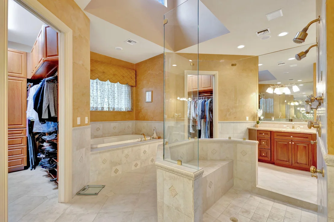 Photo of 2330 Tecumseh Circle