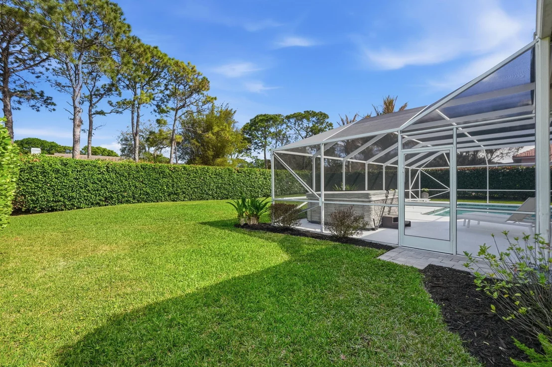 Photo of 159 N River Drive E