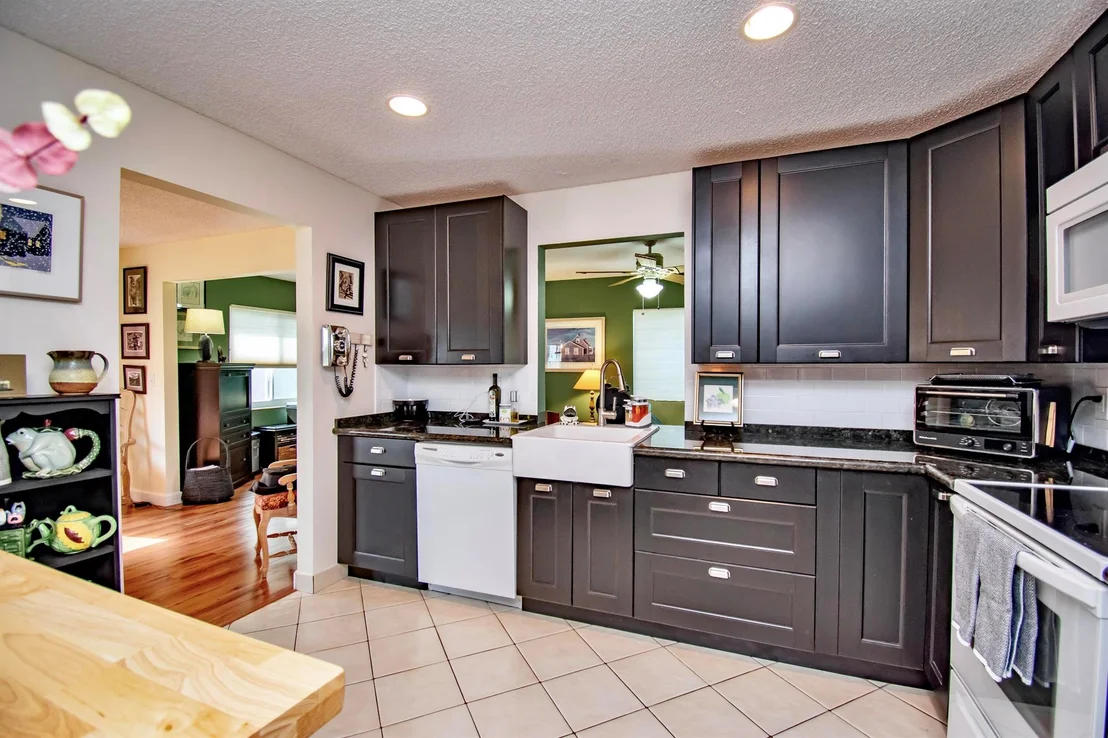 Photo of 6357 Stanley Lane