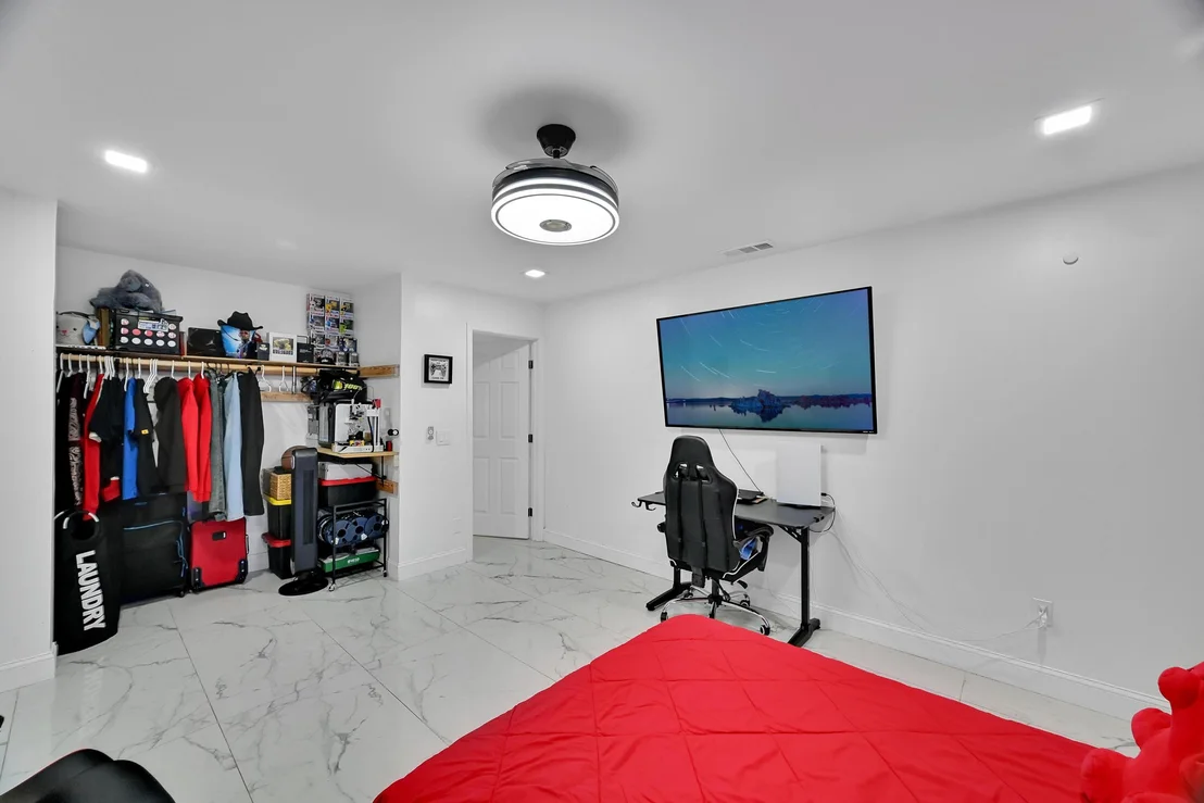 Photo of 2404 Dade Road