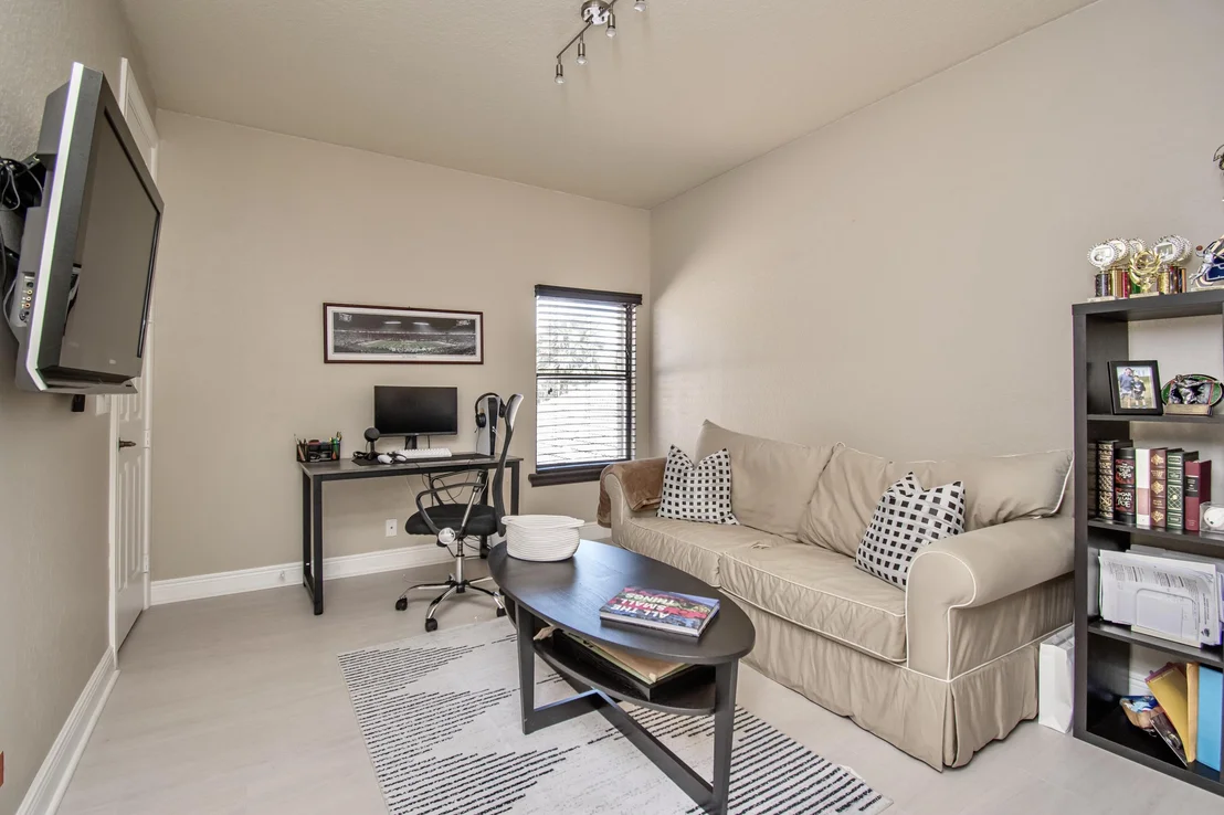 Photo of 16106 Rosecroft Terrace