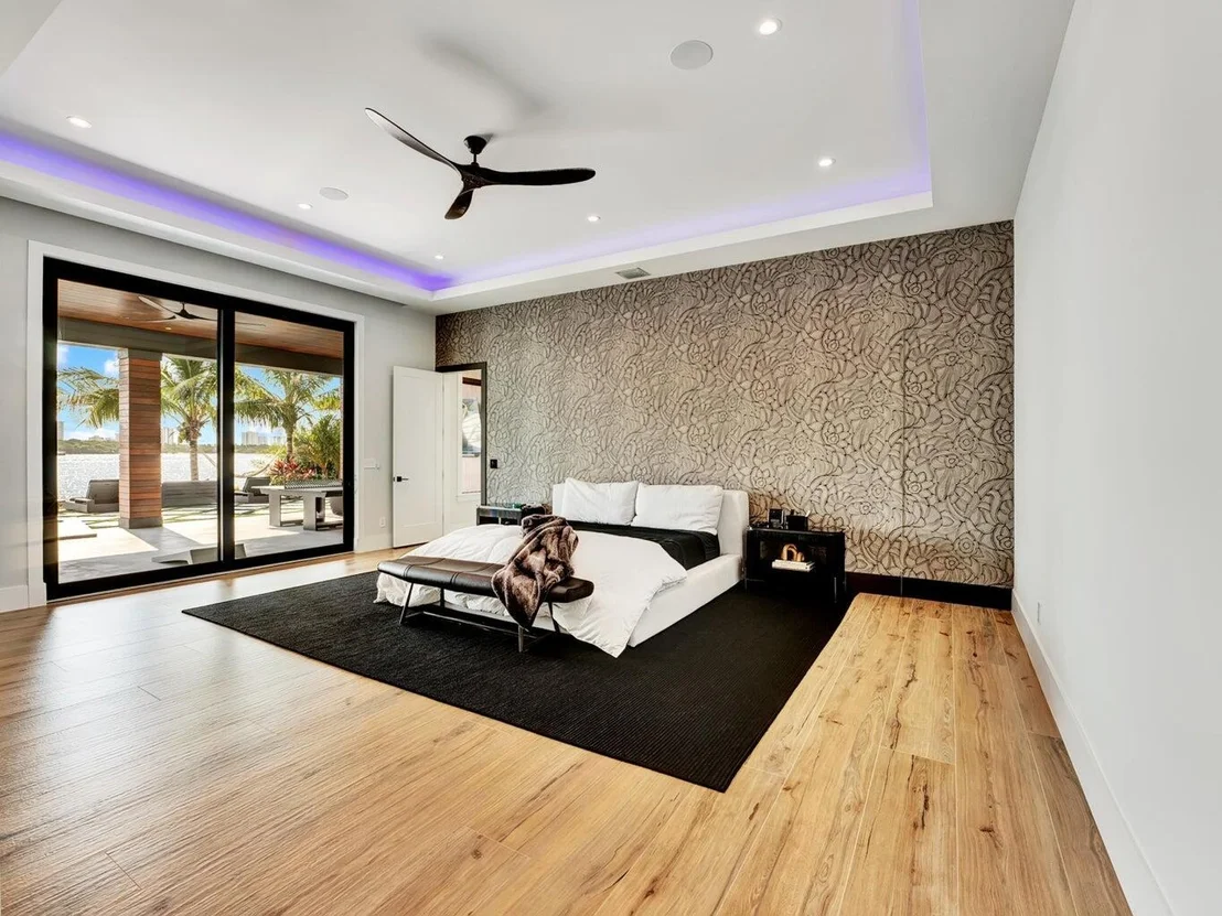Photo of 712 Lakeside Circle