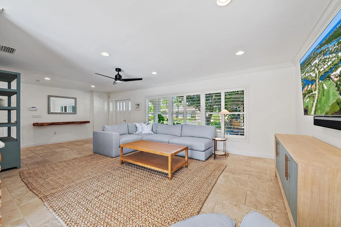 Photo of 1051 Gulfstream Way