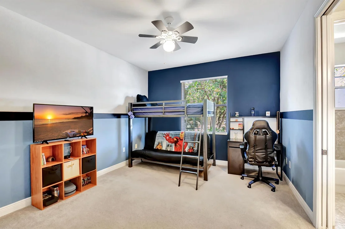 Photo of 10749 Castle Oak Drive