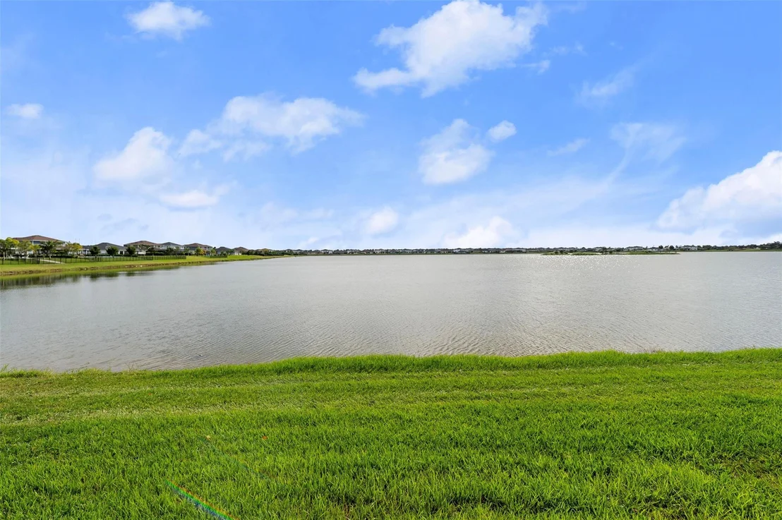 Photo of 935 Hookline Circle