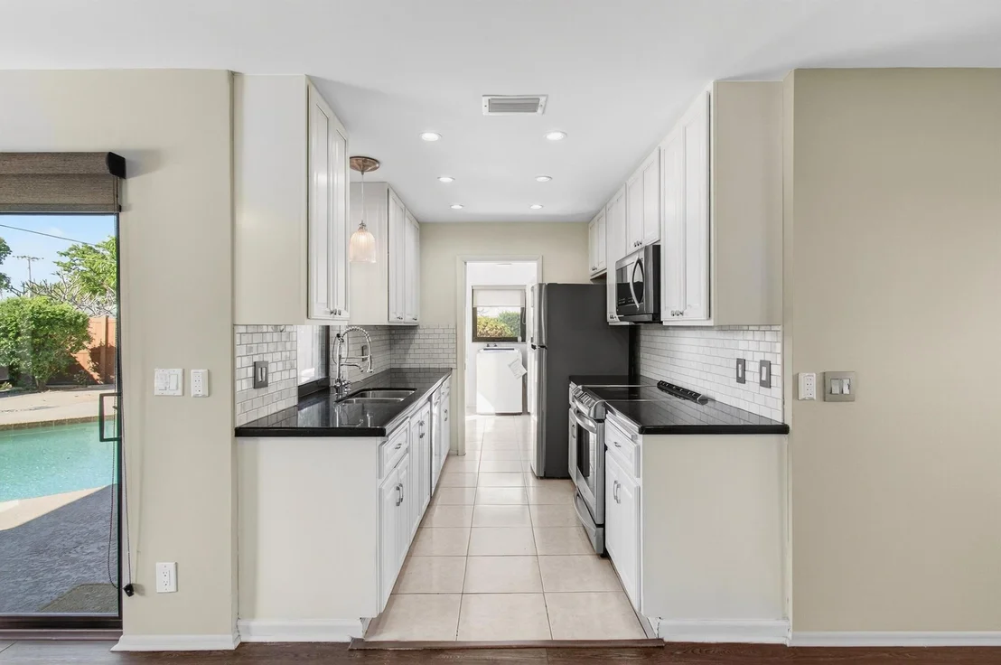 Photo of 714 Heron Drive