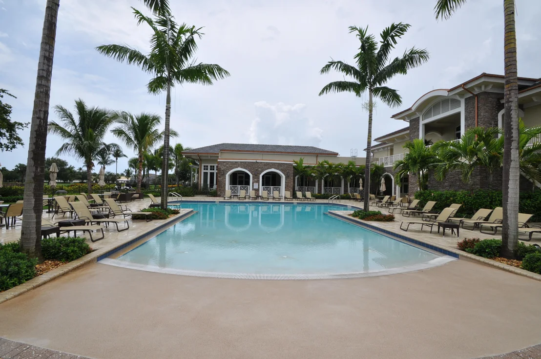 Photo of 4185 Live Oak Boulevard