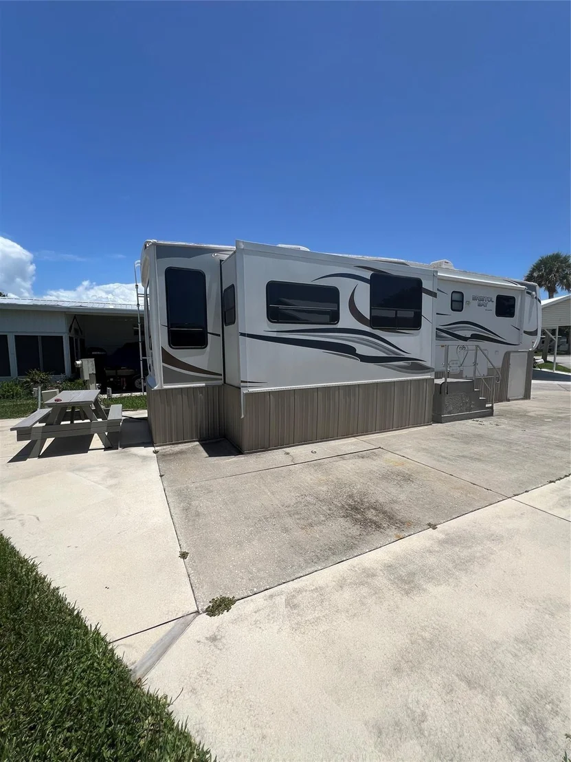 Photo of 6657 SE 56th Street