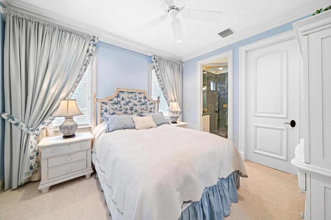 Photo of 4117 S Ocean Boulevard