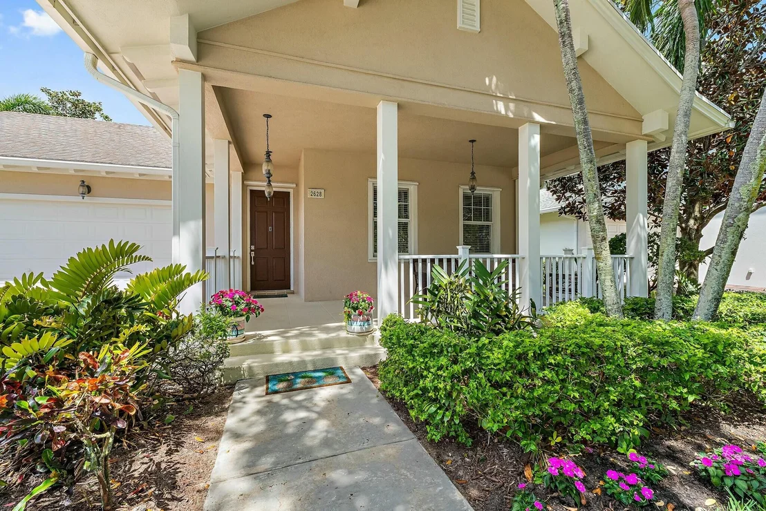 Photo of 2628 W Community Drive
