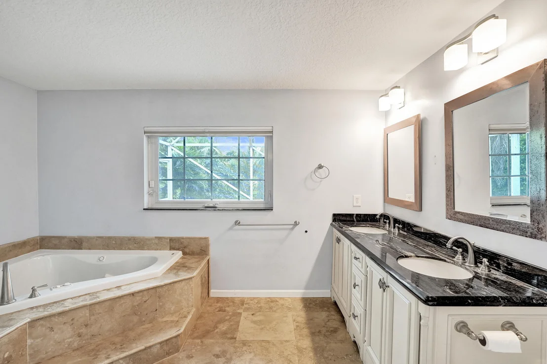 Photo of 9352 Cascade Court