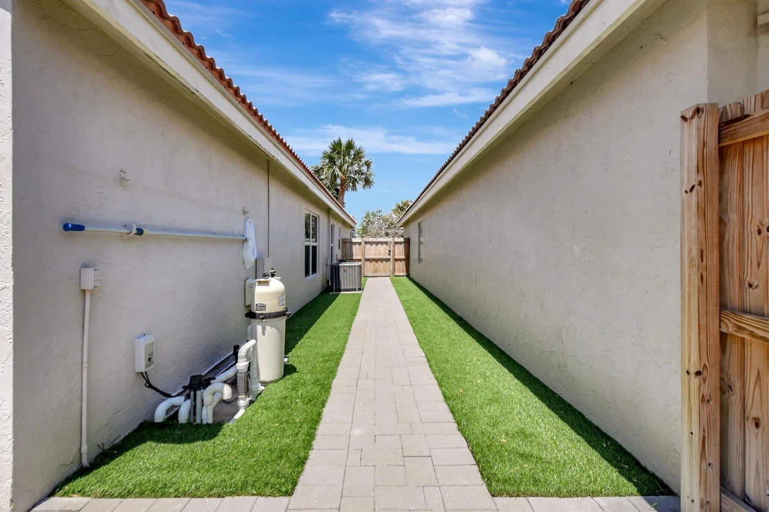 Photo of 8211 White Rock Circle