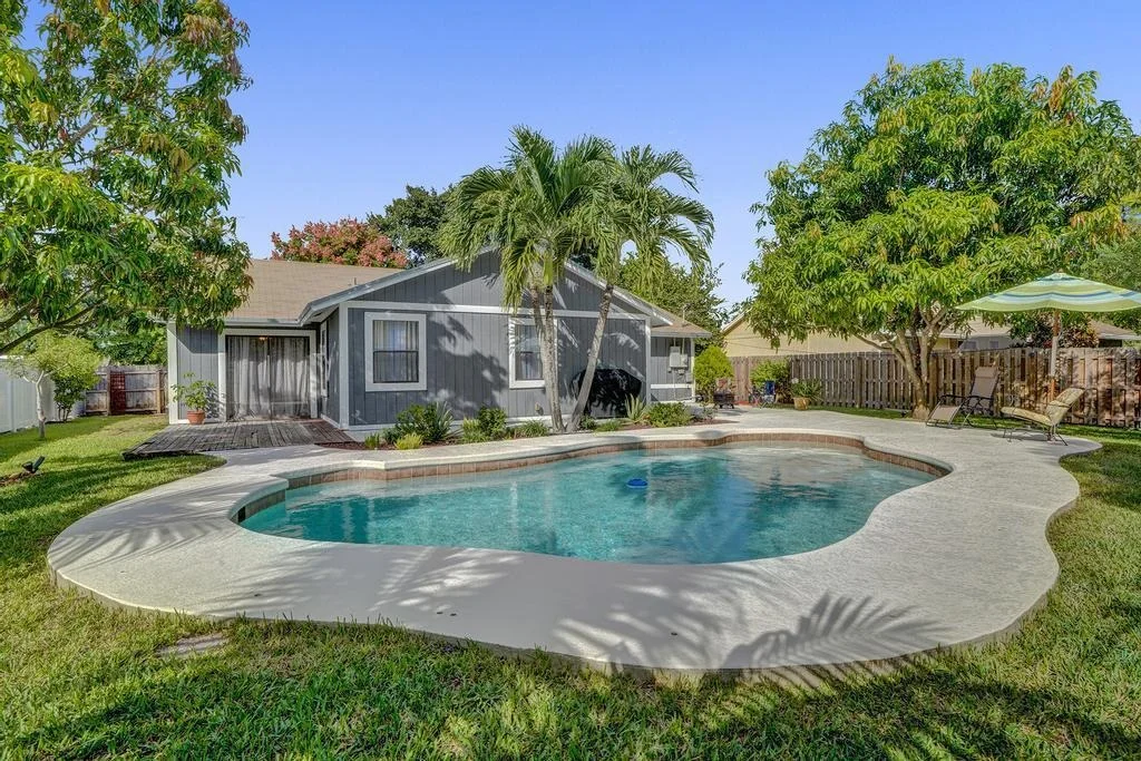 Photo of 5386 Sunrise Boulevard