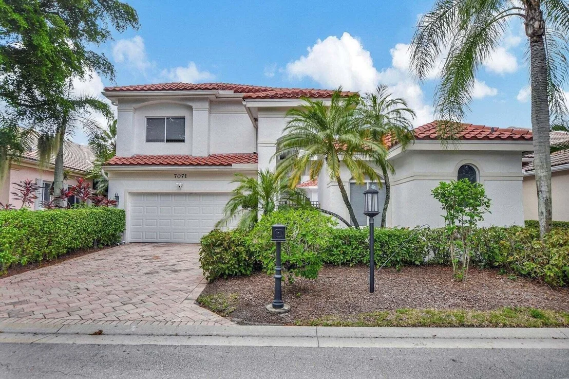 Photo of 7071 Mallorca Crescent