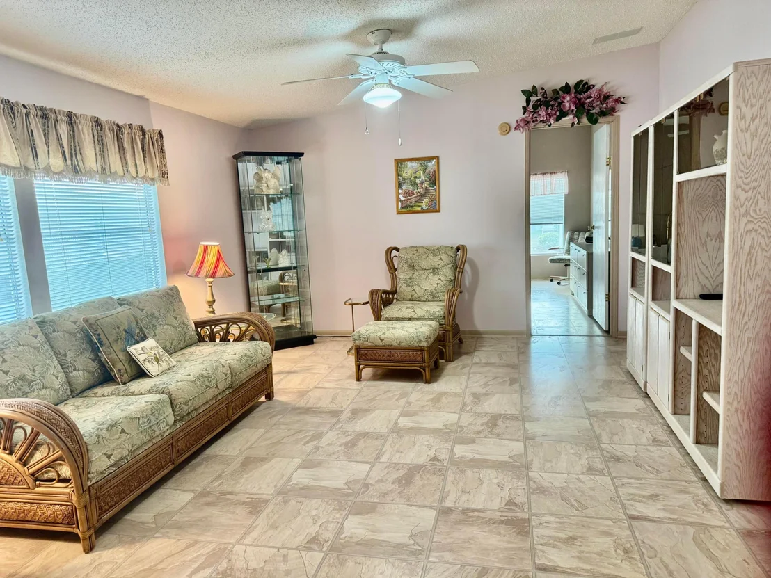 Photo of 1704 SW 35th Circle