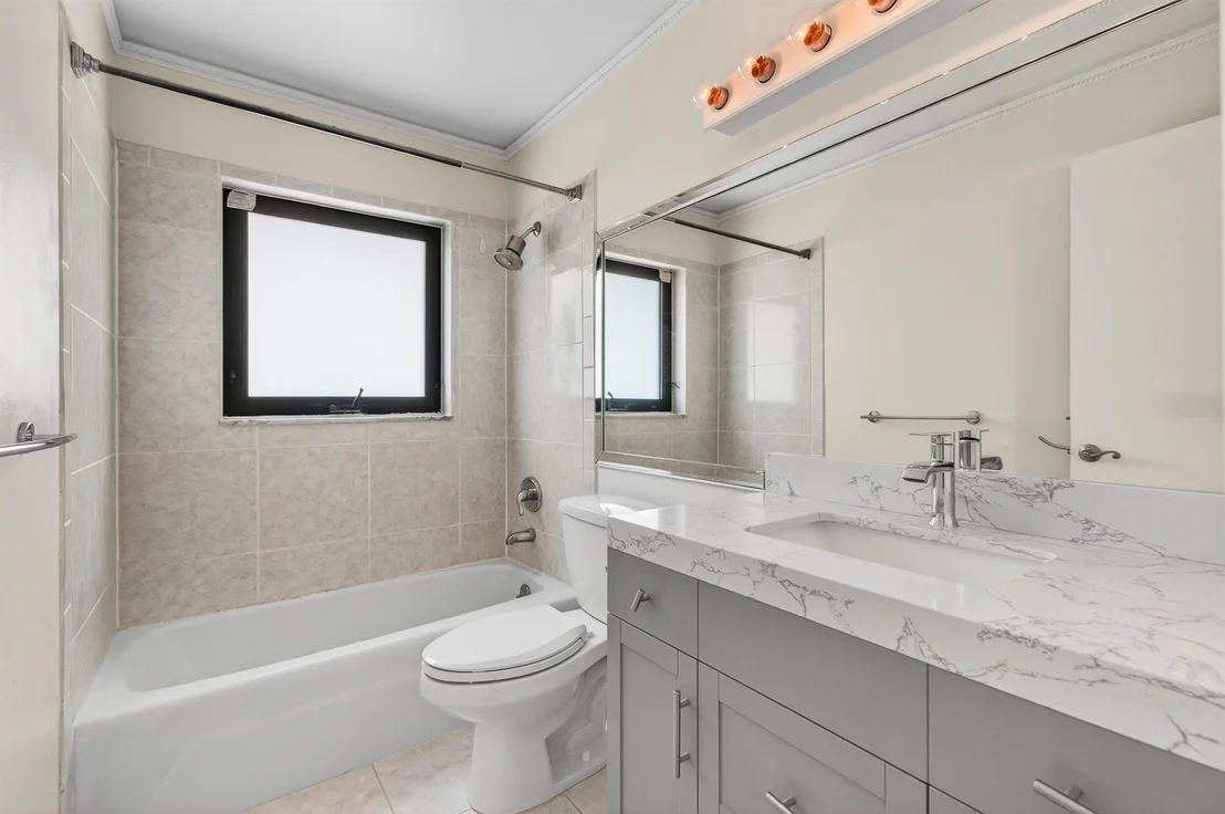 Photo of 714 Heron Drive