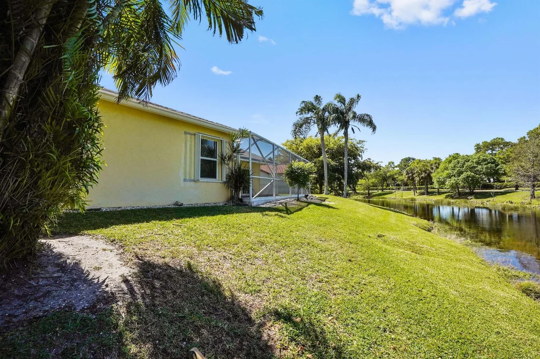 Photo of 1112 Hatteras Circle