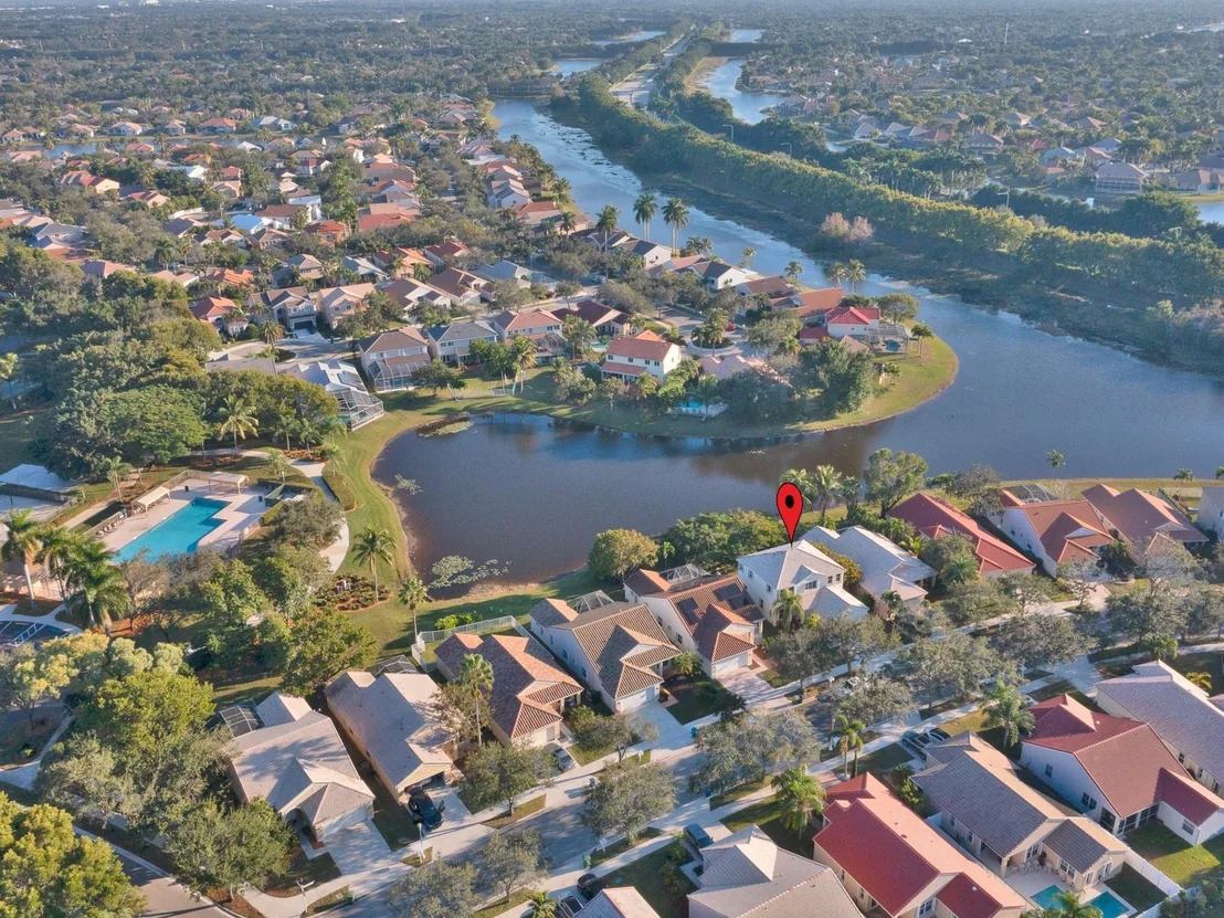 Photo of 820 Savannah Falls Drive