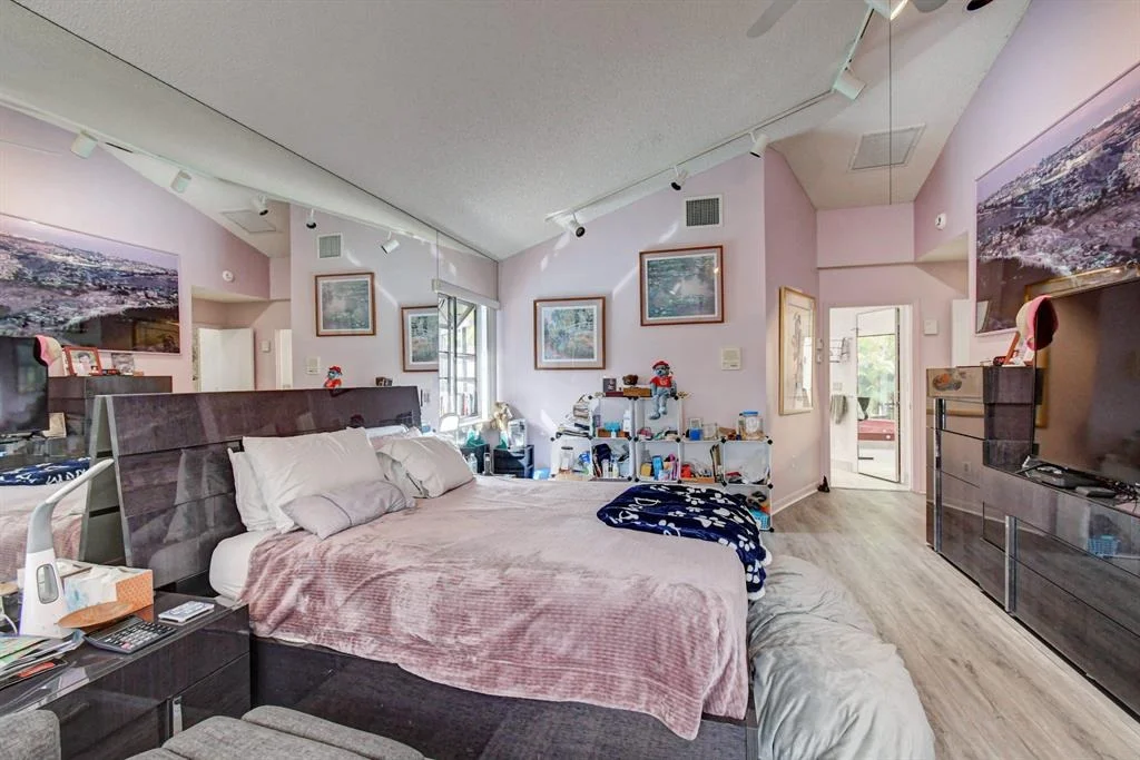 Photo of 20544 Sausalito Drive